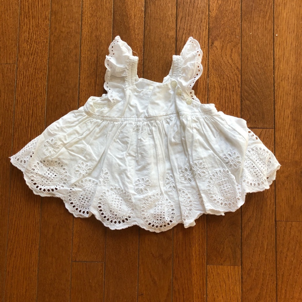 Gap eyelet blouse